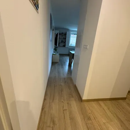 Moderny V Centre Apartament